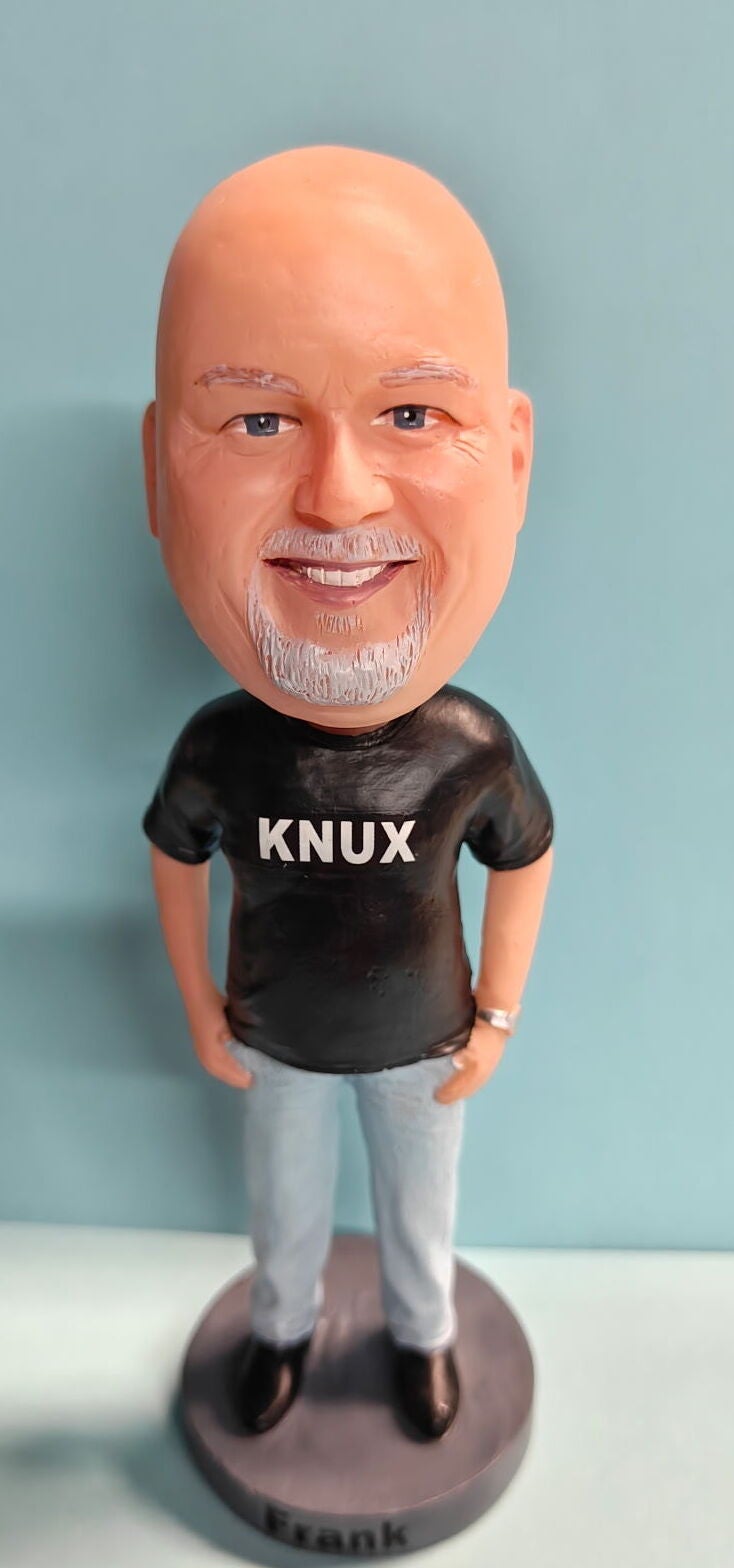 Knux Bobblehead
